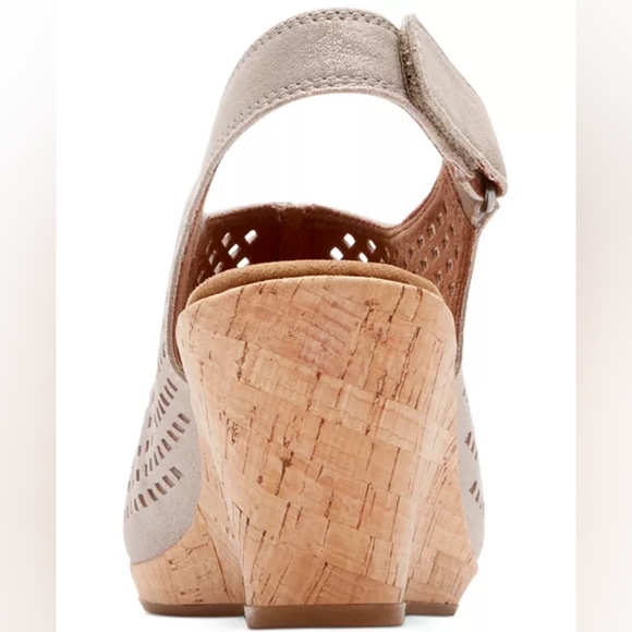 ๐ฃROCKPORT Briah Perf Sling in Metallic๐ footwear - Picture 7 of 14